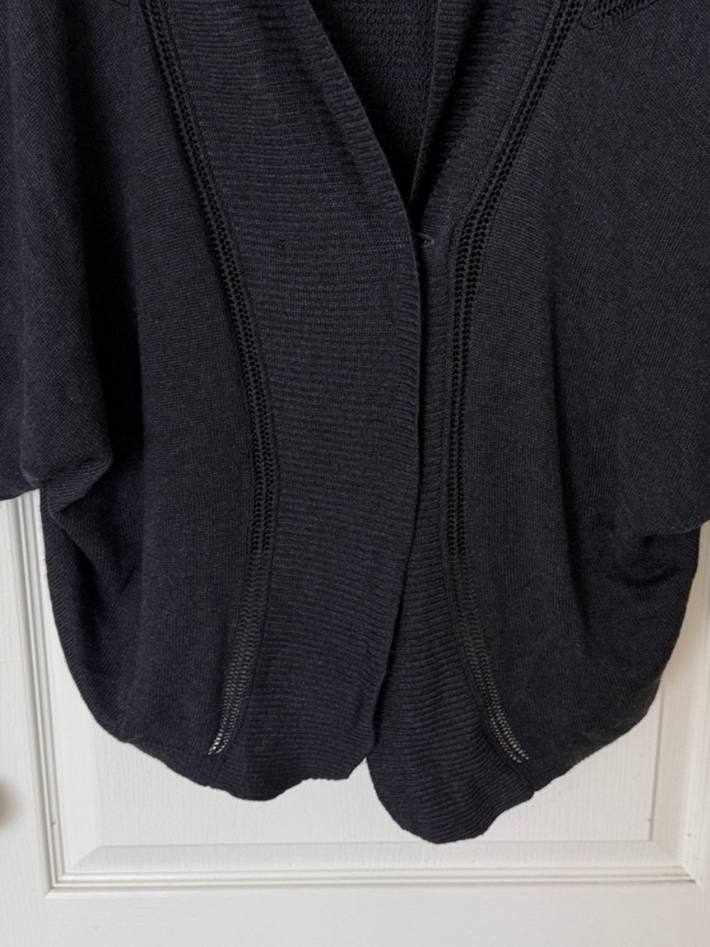 Lululemon | Breeze Easy | Wrap - Picture 5 of 15